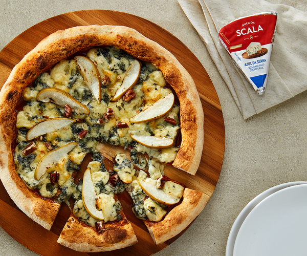 Pizza com queijo Azul da Serra Scala